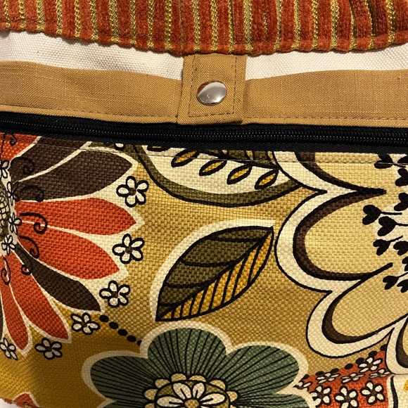 The Julian bag lady handmade handbag. - Picture 4 of 9